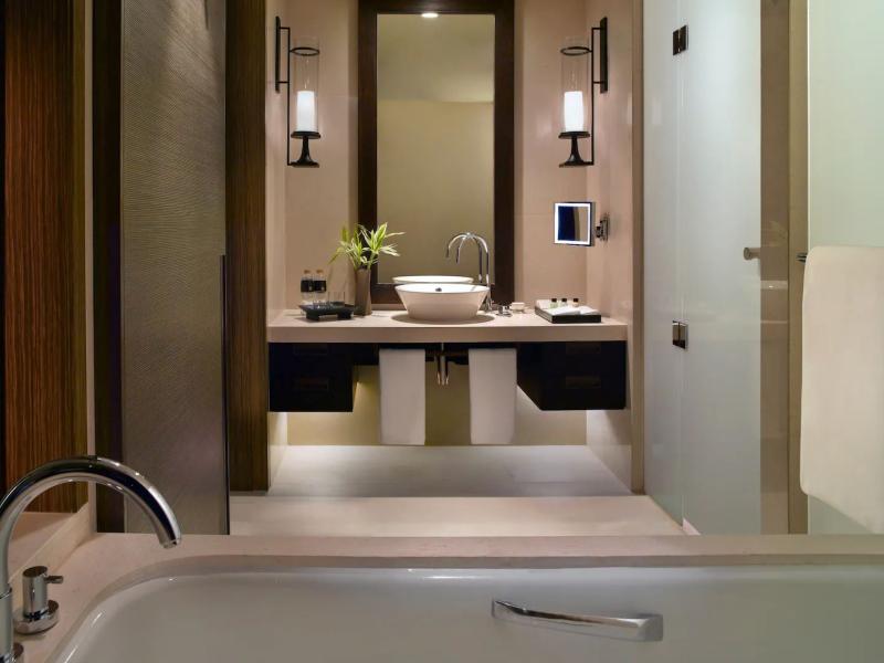 Hyatt Regency Hua Hin & The Barai