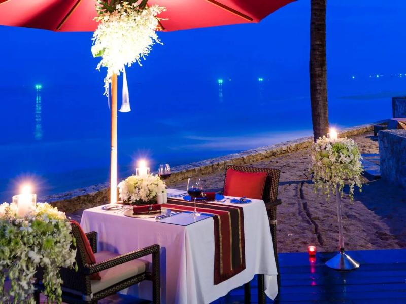 Hyatt Regency Hua Hin & The Barai