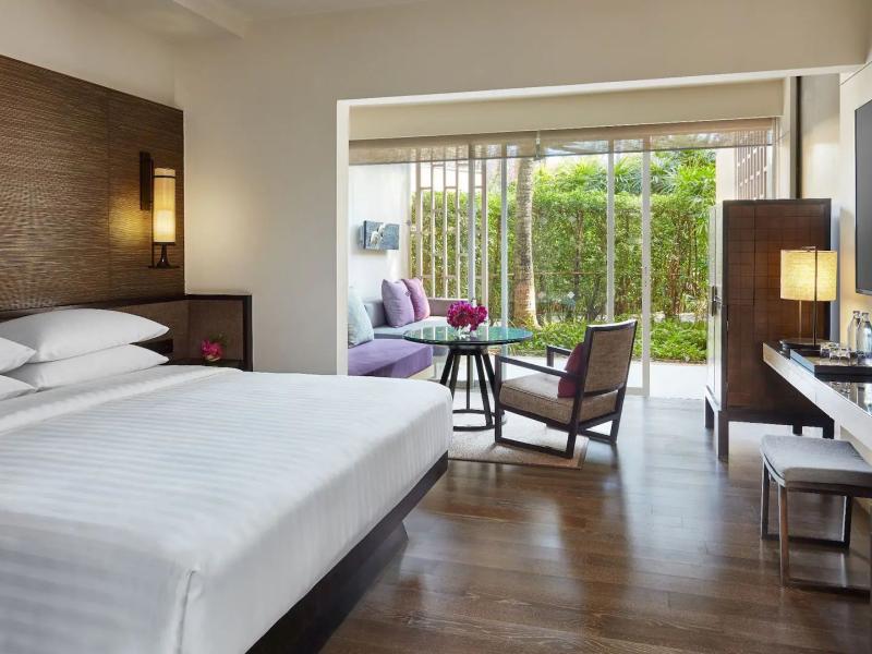 Hyatt Regency Hua Hin & The Barai