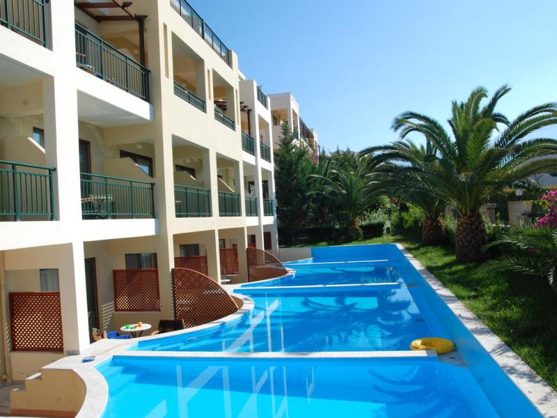 Hydramis Palace Beach Resort