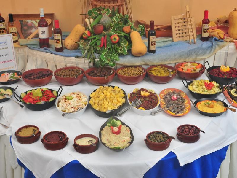 Hydramis Palace Beach Resort