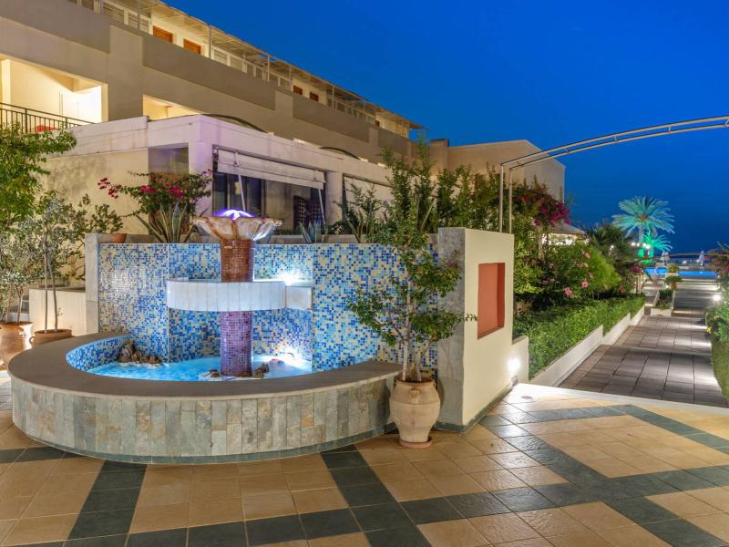 Hydramis Palace Beach Resort