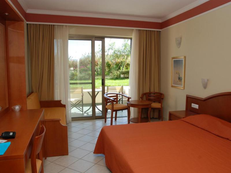 Hydramis Palace Beach Resort