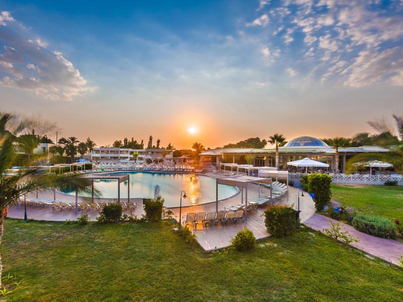 Kipriotis Maris Suites