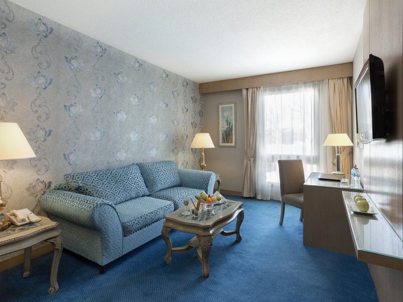 Le Passage Cairo Hotel & Casino