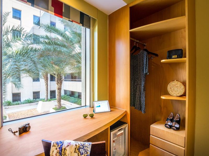 ibis Mall Avenue Dubai