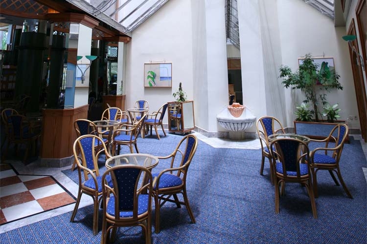 Corallium Beach by Lopesan Hotels