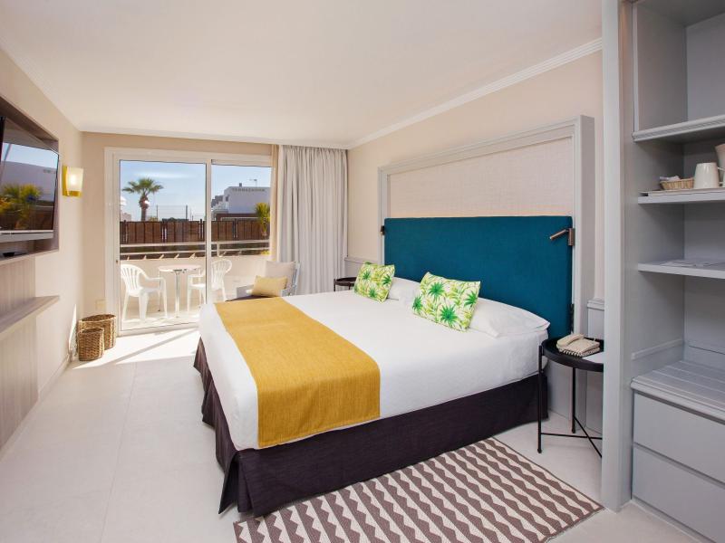 Corallium Dunamar by Lopesan Hotels