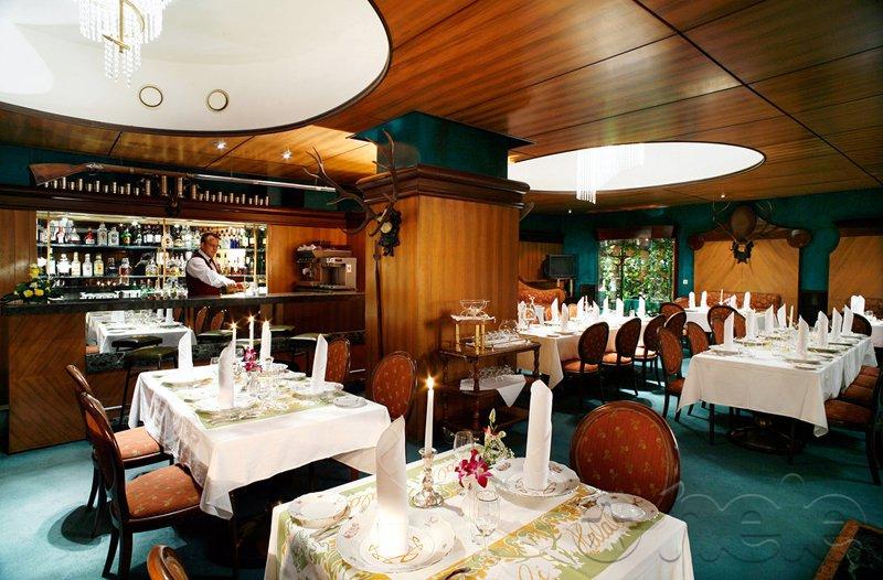 Ambassador Zlata Husa