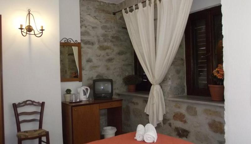 Iliada Rooms