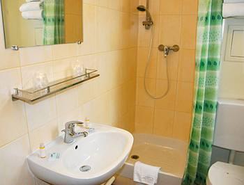 Best Western Le 18 Paris