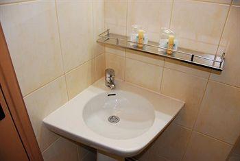 Best Western Le 18 Paris