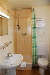 Best Western Le 18 Paris