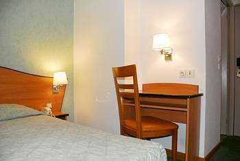Best Western Le 18 Paris