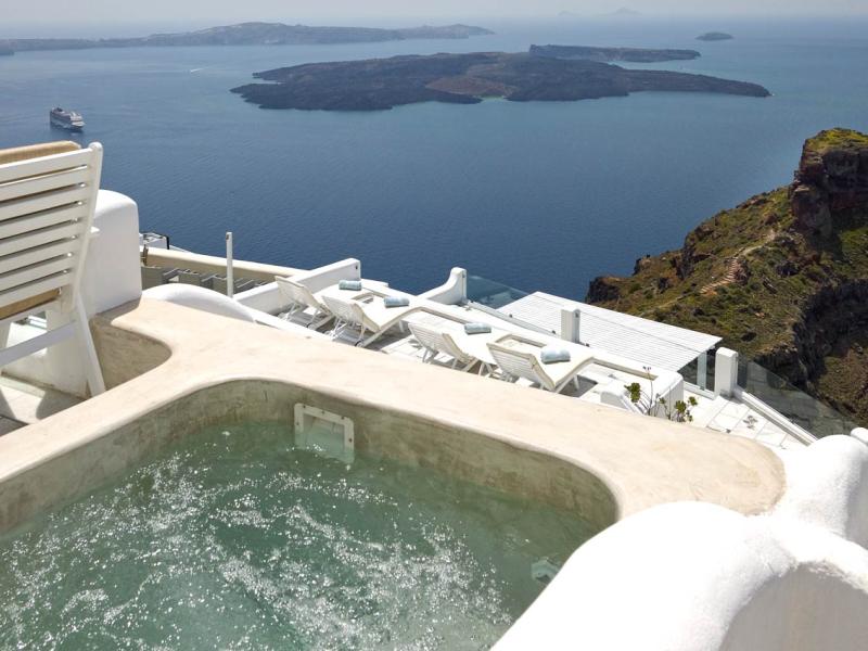 Iliovasilema Suites
