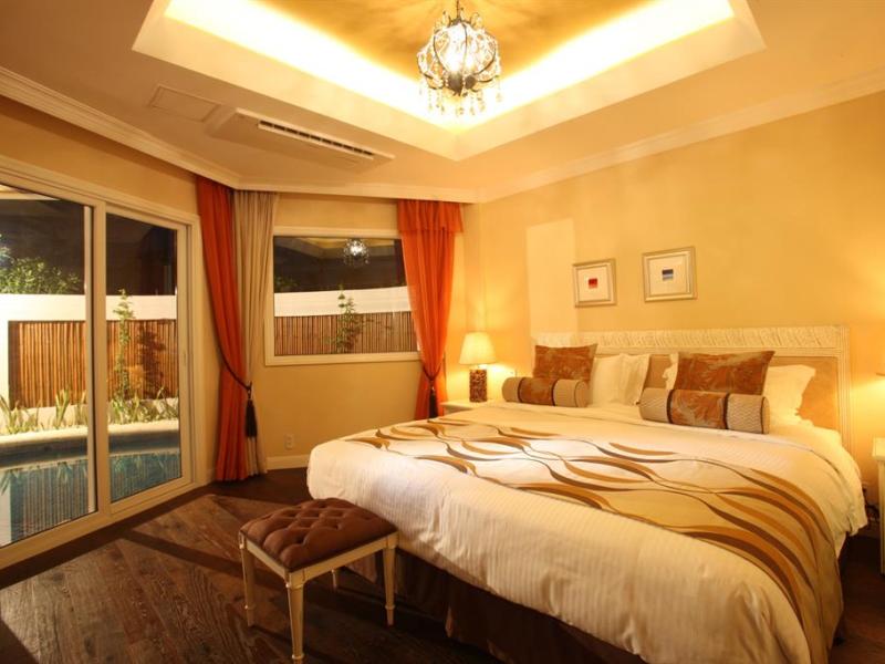 Imperial Palace Waterpark Resort & Spa