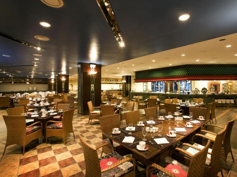 Imperial Palace Waterpark Resort & Spa