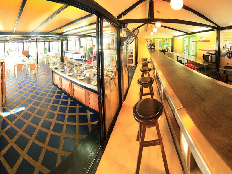 In On The Beach Hotel