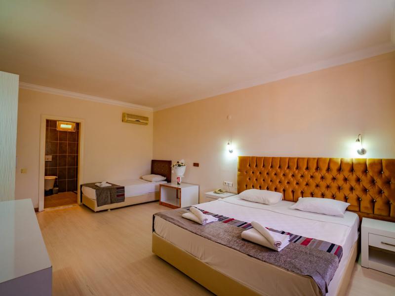 Clover Magic Garden Beach