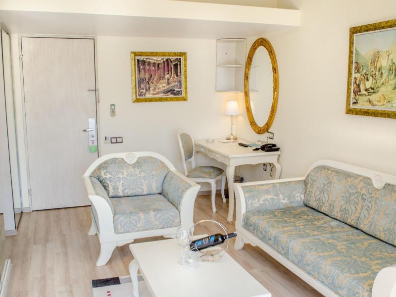 Ambrosia Hotel Beach & Spa  