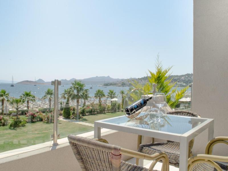 Ambrosia Hotel Beach & Spa  