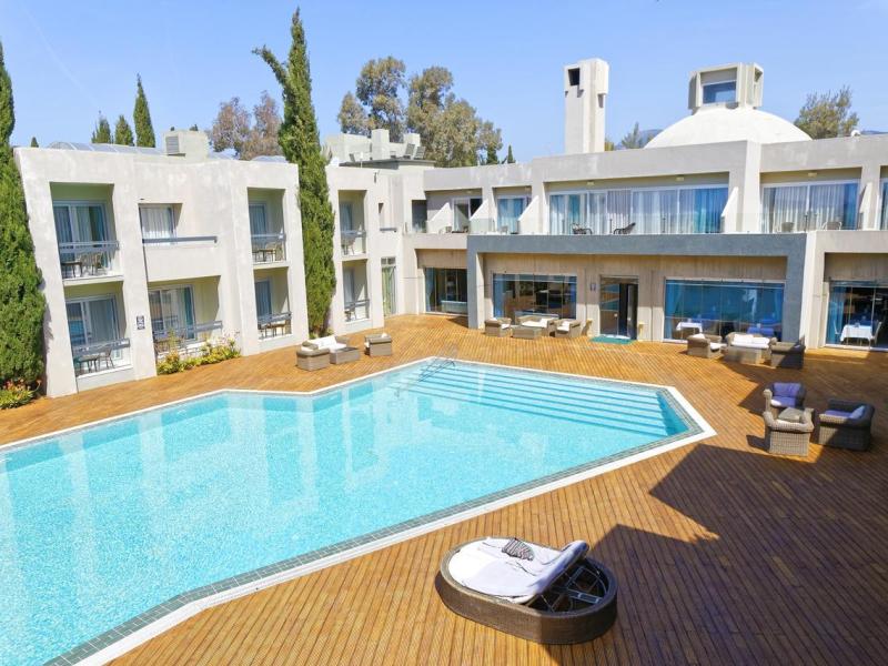 Ambrosia Hotel Beach & Spa  