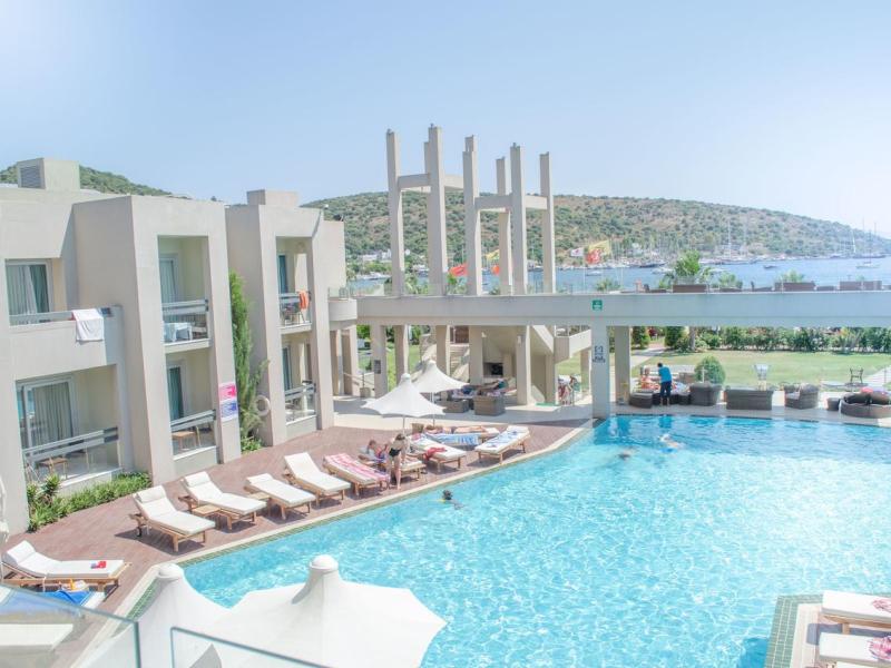 Ambrosia Hotel Beach & Spa  