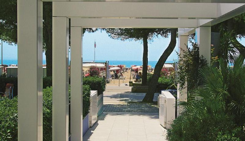 International Beach Hotel
