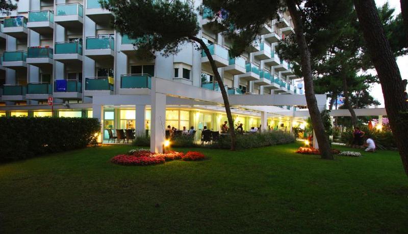 International Beach Hotel