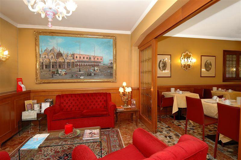 Hotel American Dinesen