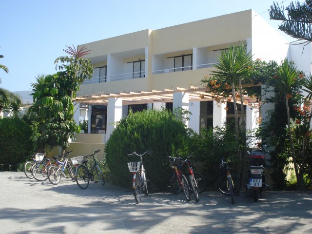 Iris Hotel