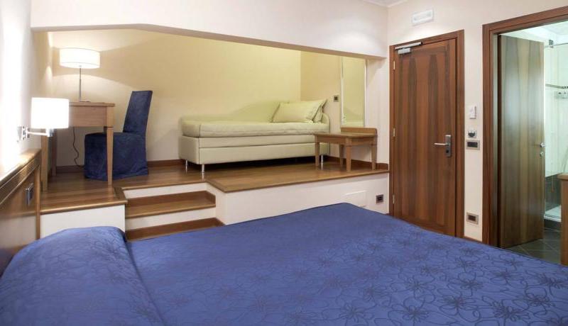 Hotel Iris