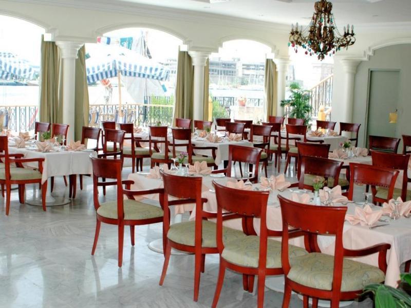 Pyramisa Isis Corniche Aswan Resort