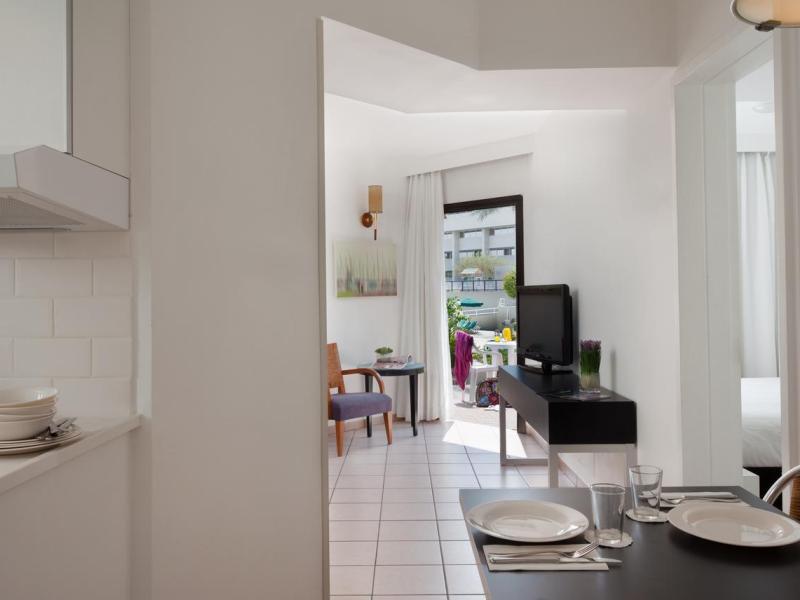 Isrotel Riviera Club