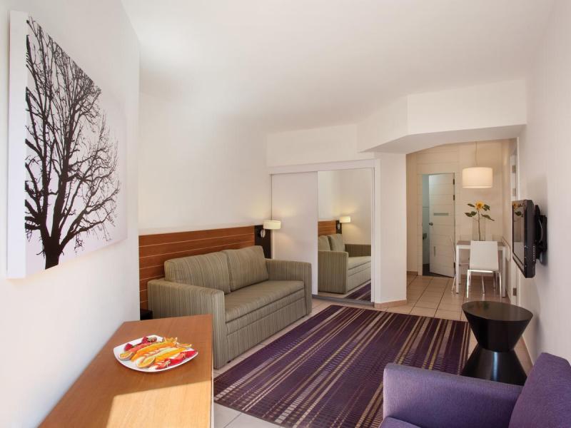 Isrotel Riviera Club