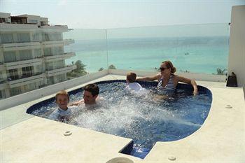 Ixchel Beach