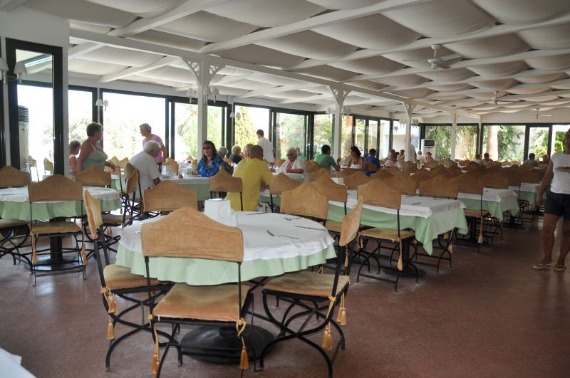 Izer Hotel & Beach Club