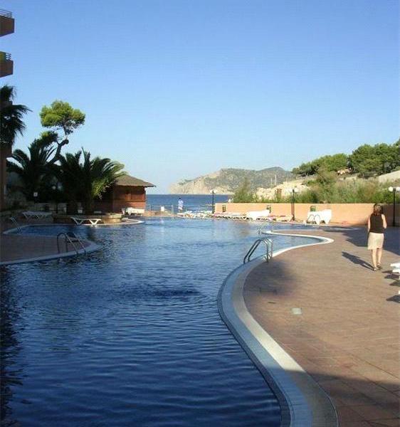 Fergus Style Cala Blanca Suites