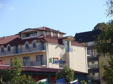 Jasmine Club Aparthotel