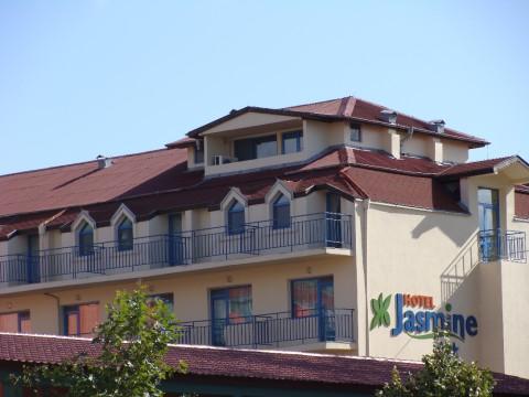Jasmine Club Aparthotel
