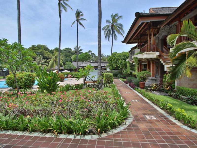The Jayakarta Bali Beach Resort & Spa