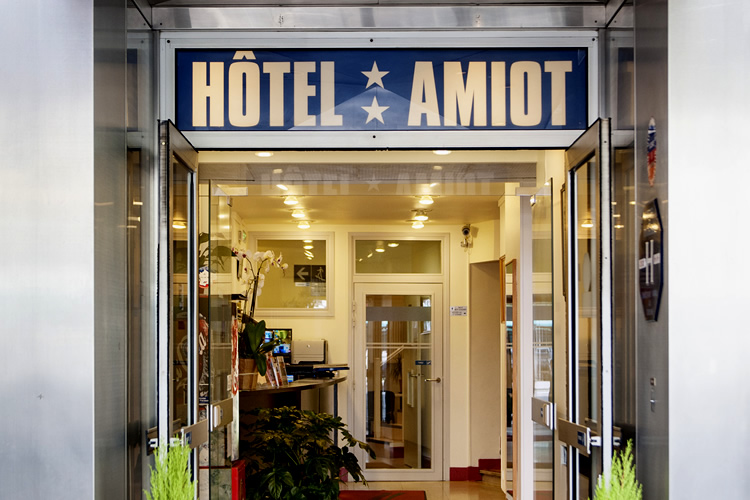 Amiot