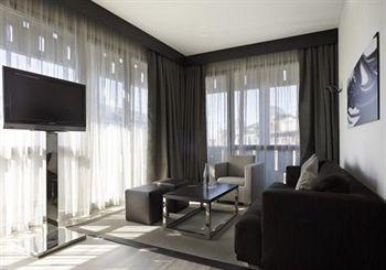 NH Collection Milano President