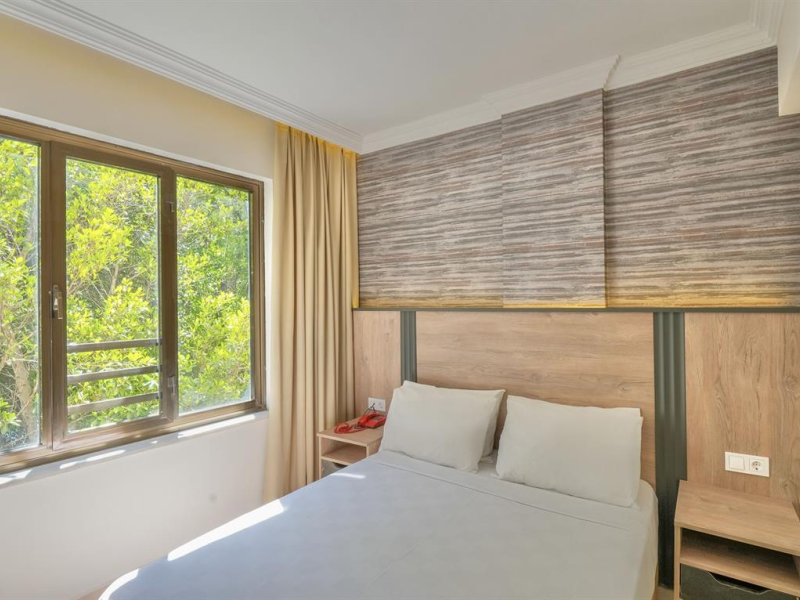 Juniper Hotel