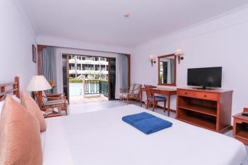 Отель Amora Beach Resort Phuket Таиланд, пляж Банг Тао, фото 14