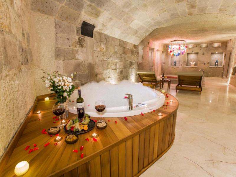 Imperial Cave Suite & Spa