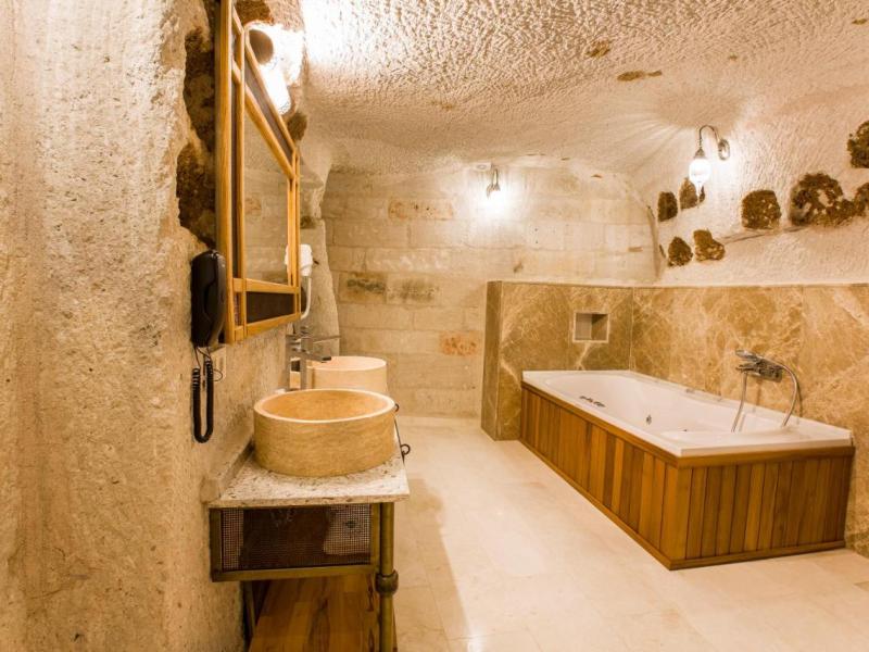Imperial Cave Suite & Spa