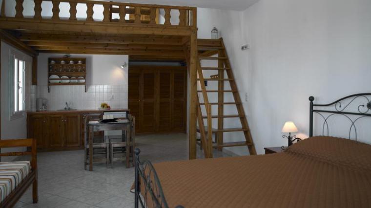 Ampelonas Studios & Maisonettes