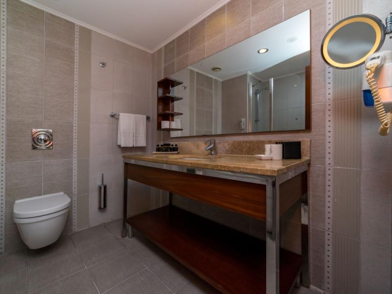 Kamelya Aishen K Club