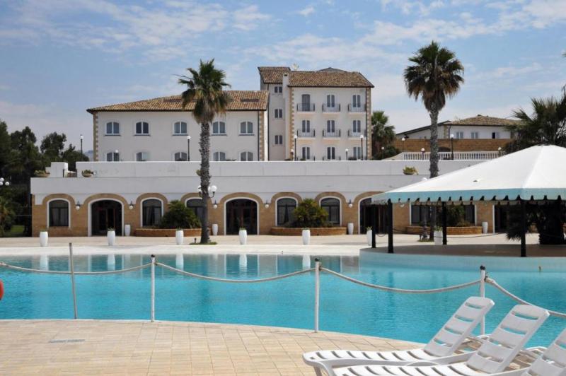 Blu Hotel Kaos